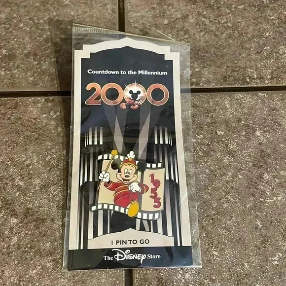 Countdown to Millennium Mickey - Picture 1 of 6